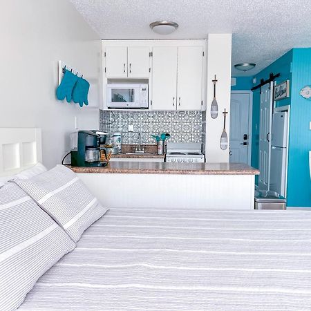 Beachfront Studio - Perfect Location - Free Beach Chairs Panama City Beach Exteriör bild