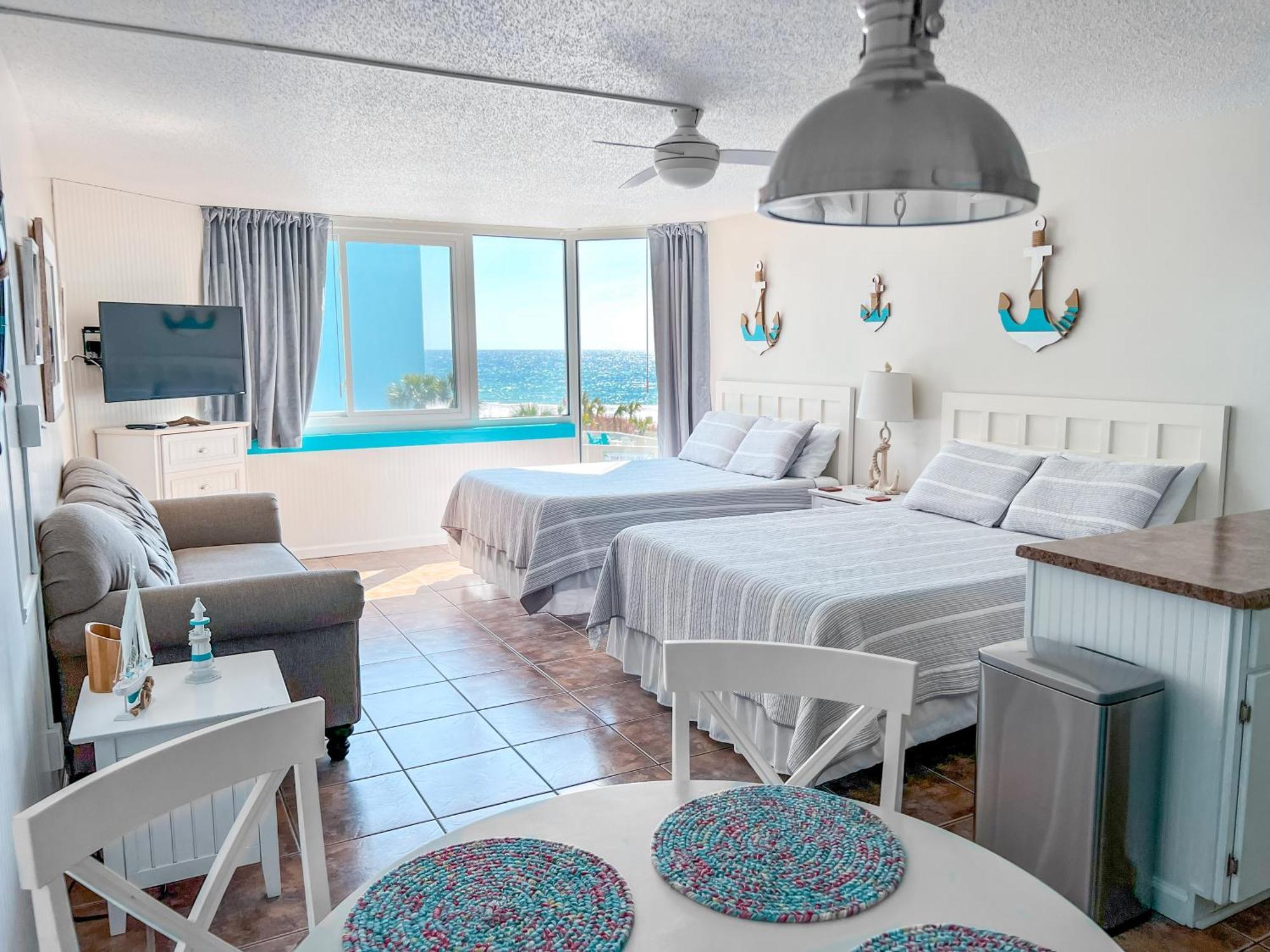 Beachfront Studio - Perfect Location - Free Beach Chairs Panama City Beach Exteriör bild